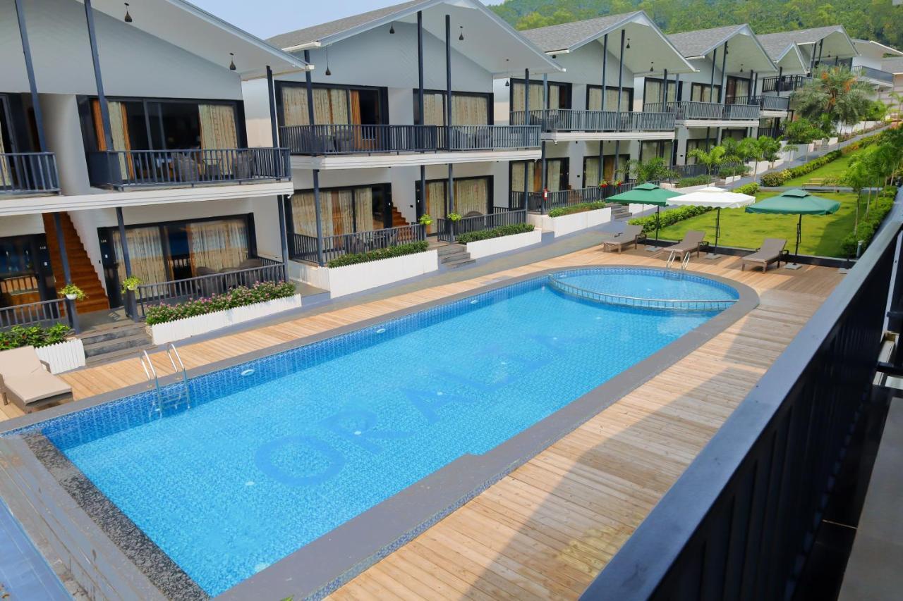 Oralia Resort Ashvem Beach Ngoại thất bức ảnh