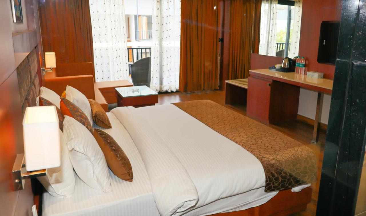 Oralia Resort Ashvem Beach Ngoại thất bức ảnh